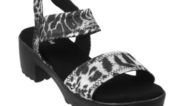 BlackSuede Casual Sandals