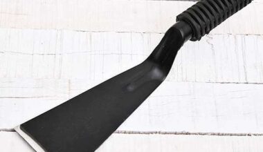 2 inch (5 cm) Khurpa Steel Handle with Grip No. MMI 88 - Gardening Tool